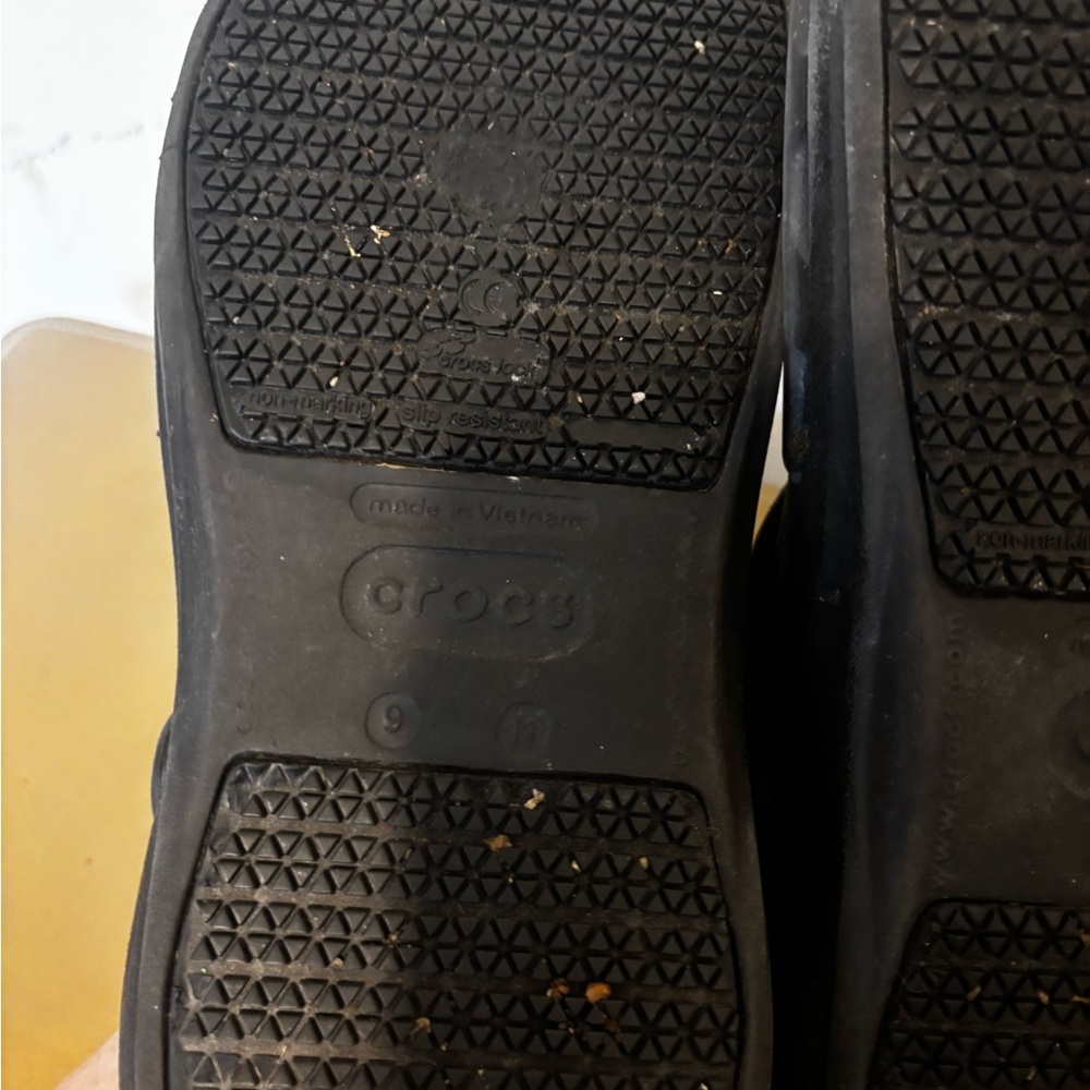 Black non-slip work Crocs Clogs 9/11 - Picture 8 of 8